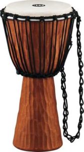 Exotický hudební nástroj – bubny djembe