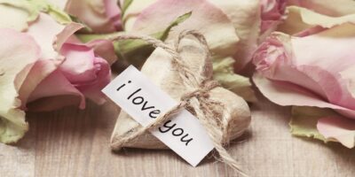 Dárky z lásky – 17 tipů na romantické dárky od srdce